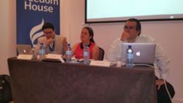 Gobierno de Venezuela tuvo 185 horas de cadenas de radio y televisión en 2014; equivalente a ocho días continuos de transmisión