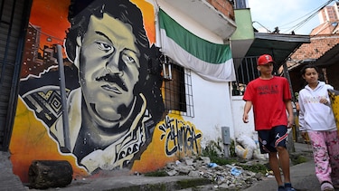 Atentado contra Miguel Uribe Turbay: los miles de menores que durante décadas han sido reclutados por grupos armados para matar en Colombia