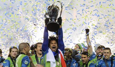 Román Torres se viste de héroe