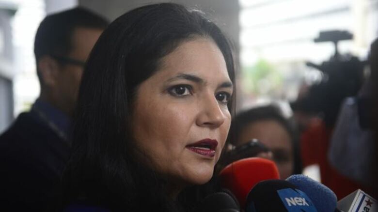 Aduanas detecta 'organización criminal' que supuestamente defraudó al fisco