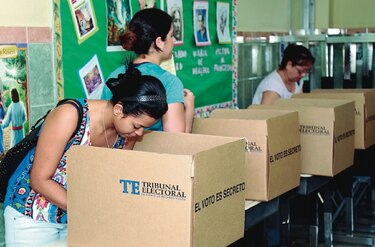 Seis agrupaciones buscan convertirse en partidos para 2024