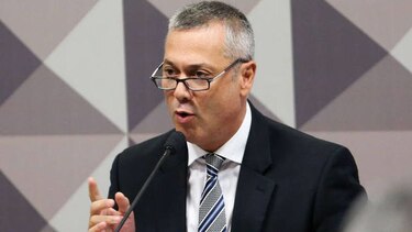 Exministro: Gobierno de Brasil desea arruinar investigación sobre Petrobras