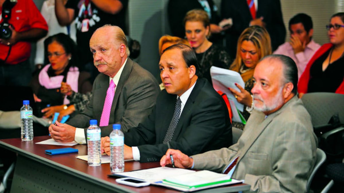 Los magistrados del Tribunal Electoral participaron ayer en el período de consultas al proyecto 292 en la Comisión de Gobierno de la Asamblea Nacional.