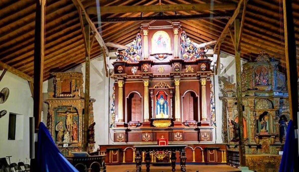 El nuevo retablo mayor de la IglesiaSanto Domingo de Guzmán, es una réplica del altar original de la época