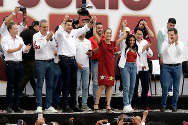 Las candidatas presidenciales Sheinbaum y Gálvez coinciden en el estado de Puebla