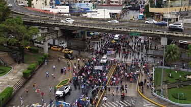 Ministro de Seguridad: Protestar es válido, pero cerrar calles viola la ley