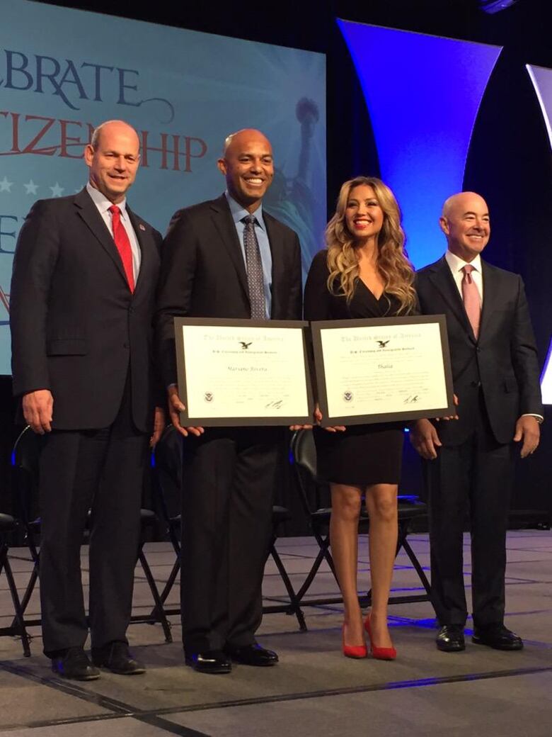 Mariano Rivera es reconocido por su contribución a Estados Unidos