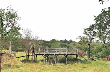 El puente que inspiró al autor de Winnie Pooh es subastado en $179 mil