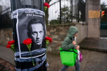 Estados Unidos lanza la mayor ronda de sanciones contra Rusia en el aniversario de la guerra de Ucrania