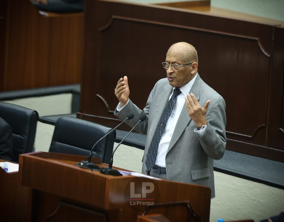 Déficit del 4.75%, en medio de la compleja situación que atraviesa el país