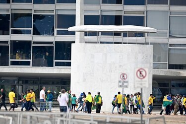 La Fiscalía homologa primeros diez acuerdos con imputados por intentona golpista en Brasil