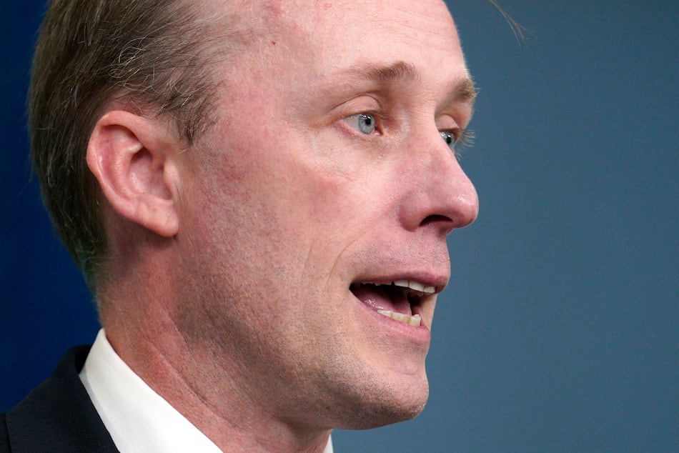 El asesor de la Casa Blanca cree que el FBI debe permanecer ‘aislada de la política’