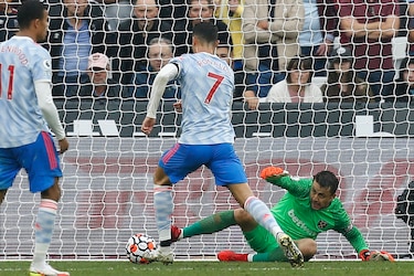 El Manchester United gana con nuevo gol de Cristiano Ronaldo y tape salvador de De Gea