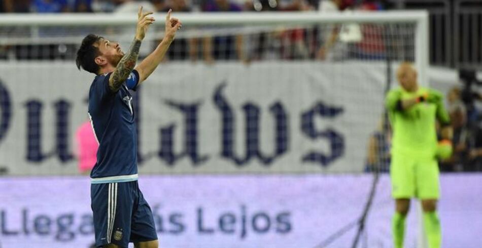 Argentina golea 4-0 a Estados Unidos y pasa a la final