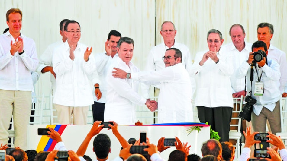 ‘Cesó la horrible noche’