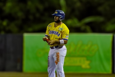 Juan Diego Alonso se ganó el MVP; Davis Romero conquistó premio al mejor lanzador