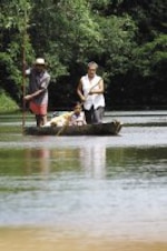 A cayuco en Colón