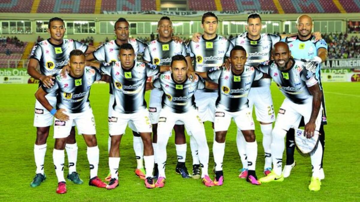 Tauro FC busca ganar su decimotercer título en el fútbol panameño.