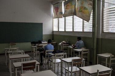 ONG: Más de la mitad de los docentes venezolanos están ‘por debajo de la línea de pobreza’