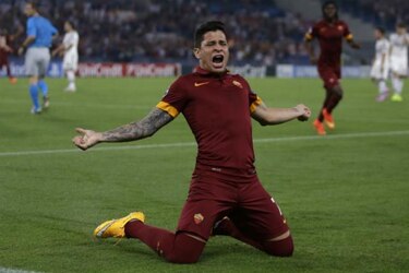 Roma arrolla 5-1 a CSKA y el Bayern sufre ante el City