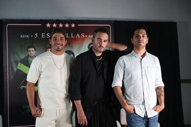 La banda mexicana Reik lanza ‘5 estrellas’ junto al panameño Sech