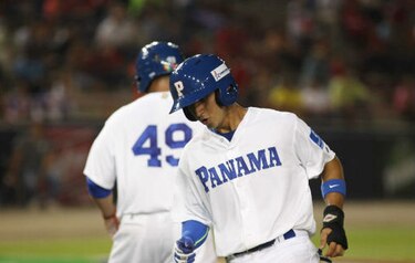Panameño Javier Guerra tiene acción con los Padres en la pretemporada