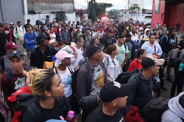 Cientos de migrantes salen en caravana del sur de México; conozca hacia dónde se dirigen