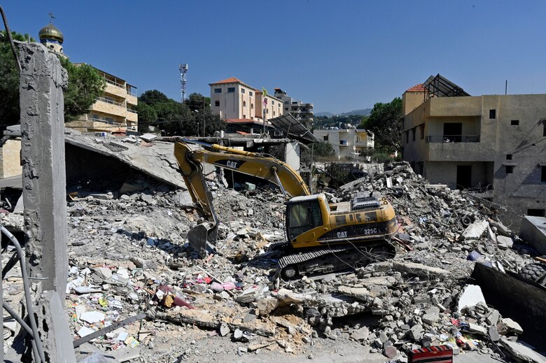 Hezbolá lanza decenas de proyectiles contra Israel tras los últimos bombardeos contra Líbano