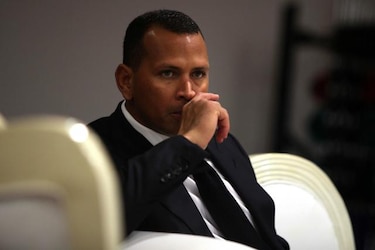 Los jueces deciden que las demandas de A-Rod se mantengan separadas