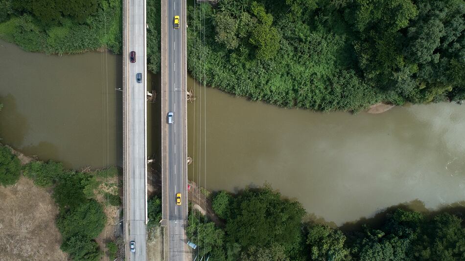 Contaminación ‘criminal’ en el río La Villa: 23 fincas bajo investigación