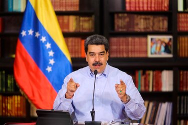 Maduro dice que su hijo participará en pruebas de la vacuna Sputnik V