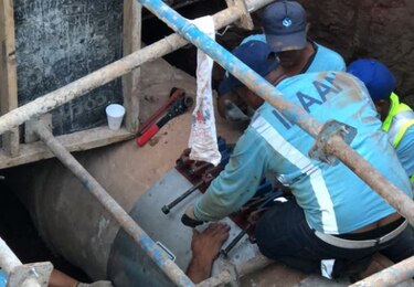 Reparan tubería de 30 pulgadas en vía Brasil y abren sistema para enviar agua a sectores de la ciudad