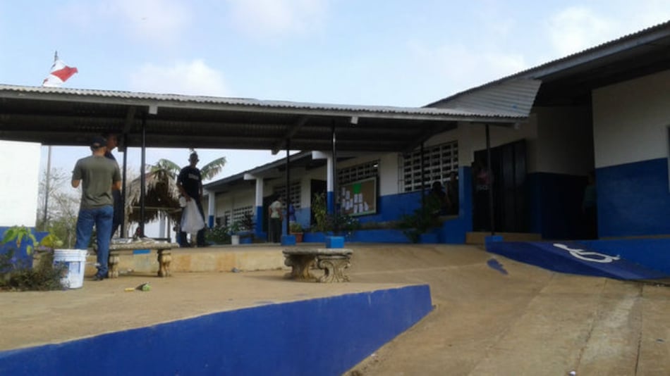 Paro de labores en escuela de Potrero Grande