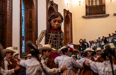 La muñeca Amal promueve la inclusión en Monterrey