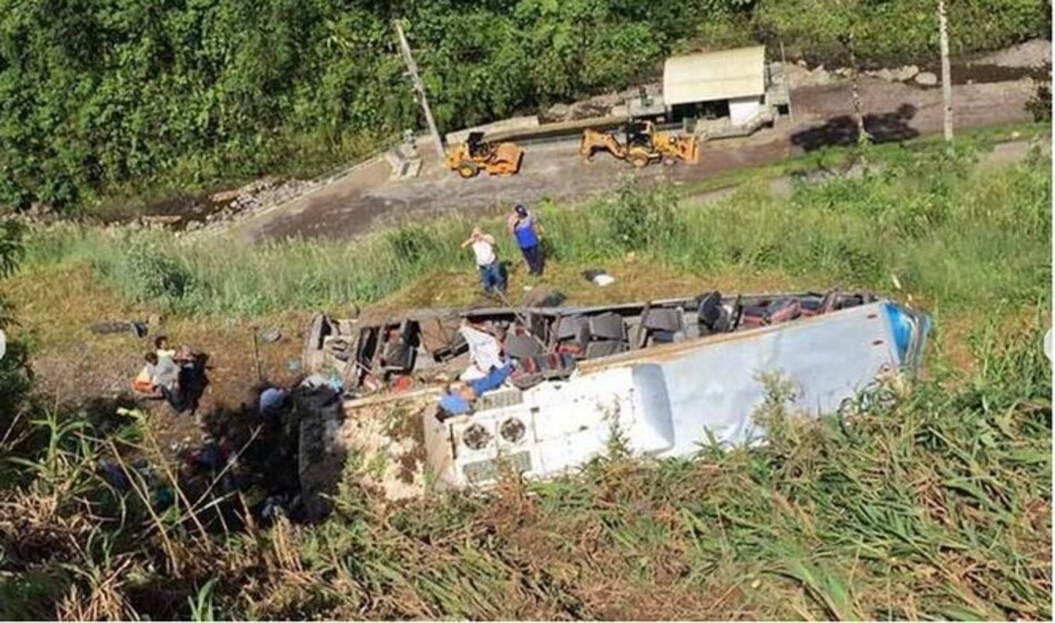 Accidente en Costa Rica: autobús con turistas cae por precipicio; 11 muertos, 12 heridos graves y ocho lesionados