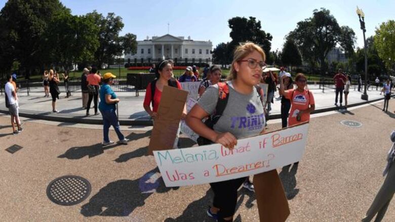 Trump elimina el plan de protección para los 'dreamers', los inmigrantes que llegaron ilegalmente a Estados Unidos cuando eran niños