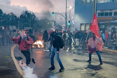 3 claves para entender las protestas contra el gobierno de Daniel Noboa que han paralizado Ecuador