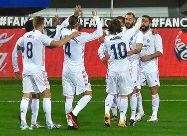 El Real Madrid vence 3-1 en Eibar y sigue el ritmo del Atlético