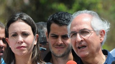 Mitzi Capriles denuncia que suspensión de audiencia coarta derecho de defensa
