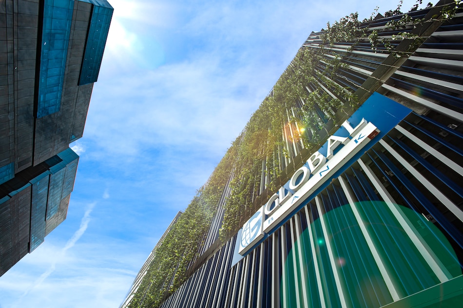 Global Bank: un banco panameño que lidera en su industria el camino hacia un futuro más sostenible