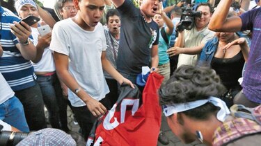 Nicaragüenses vuelven a las calles tras culpar al gobierno de incumplir tregua