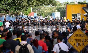 Costa Rica pide corredor humanitario para migrantes cubanos