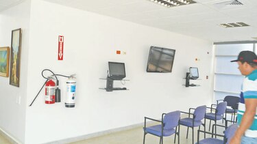 Rector de la Universidad de Panamá se niega a explicar costosas obras