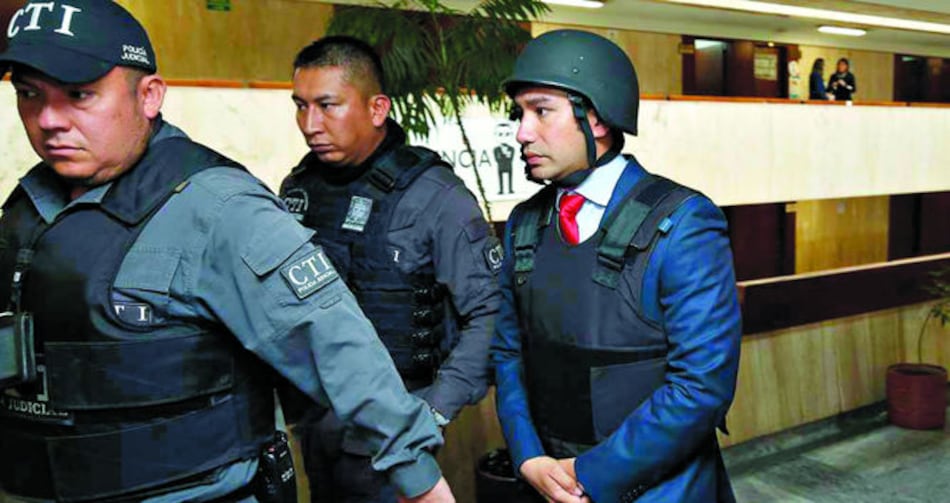 Amplían condena a exfiscal colombiano por corrupción