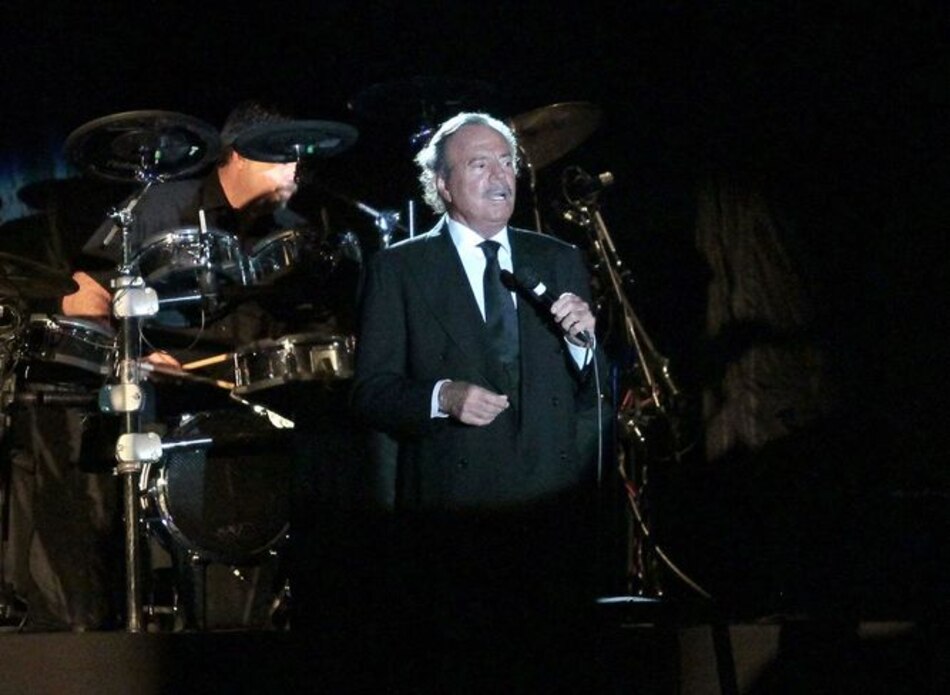 Julio Iglesias vende propiedades en Miami por $150 millones
