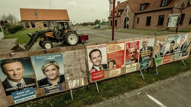 Francia suspende las campañas electorales por ataque en París