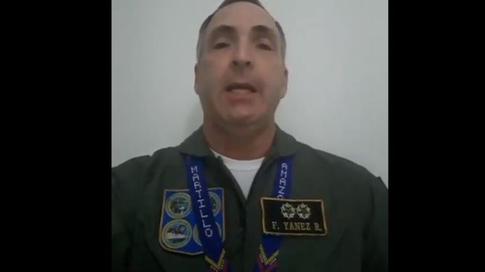 General de aviación venezolana desconoce a Maduro y reconoce a Guaidó