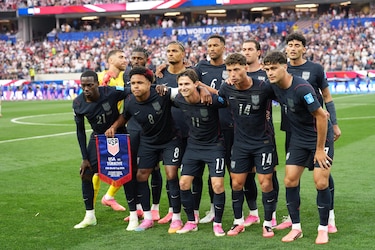 Estados Unidos y Bosnia-Herzegovina chocan por el pase a octavos de final