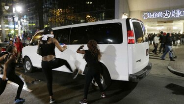 Estados Unidos: Manifestante herido de bala en Charlotte está en grave estado pero 'no muerto'