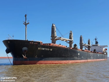 Portaaviones estadounidense colisiona con buque de bandera panameña en el Mediterráneo